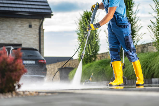 Best Commercial Pressure Washing  in Wellsville, OH